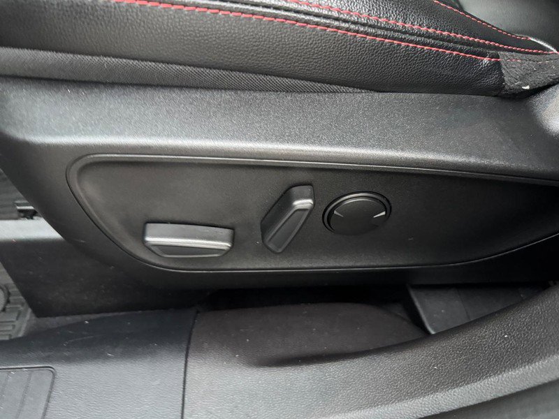 Used 2023 Ford Escape ST-Line Elite w/ Premium Technology Package AWD/4WD image 19