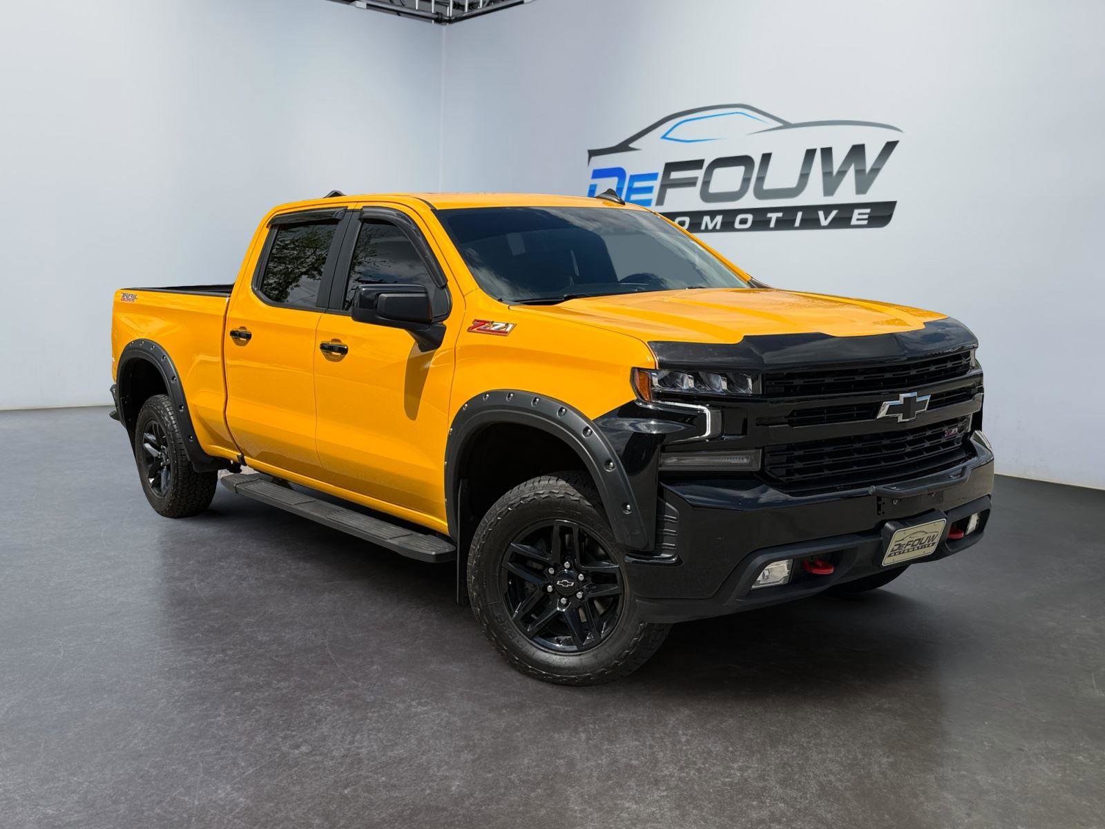 Used 2022 Chevrolet Silverado 1500 LT Trail Boss w/ LPO, Dark Essentials Package AWD/4WD image 1