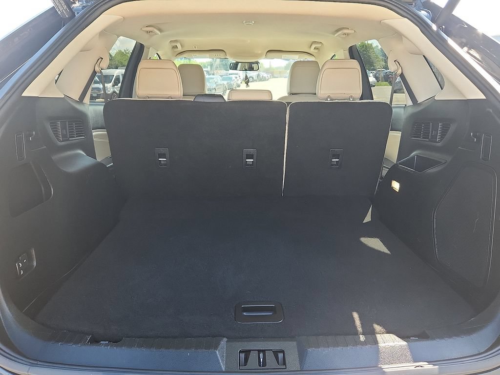 Used 2021 Ford Edge Titanium FWD image 22