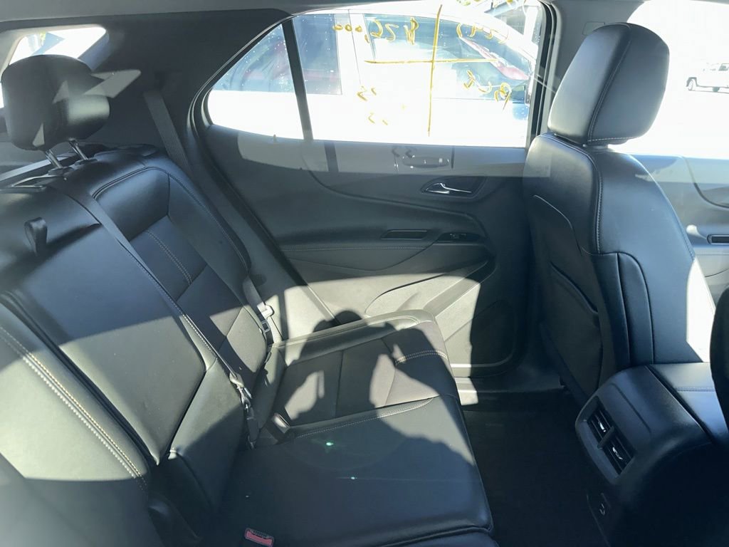 Used 2024 Chevrolet Equinox Premier w/ LPO, Cargo Package image 4