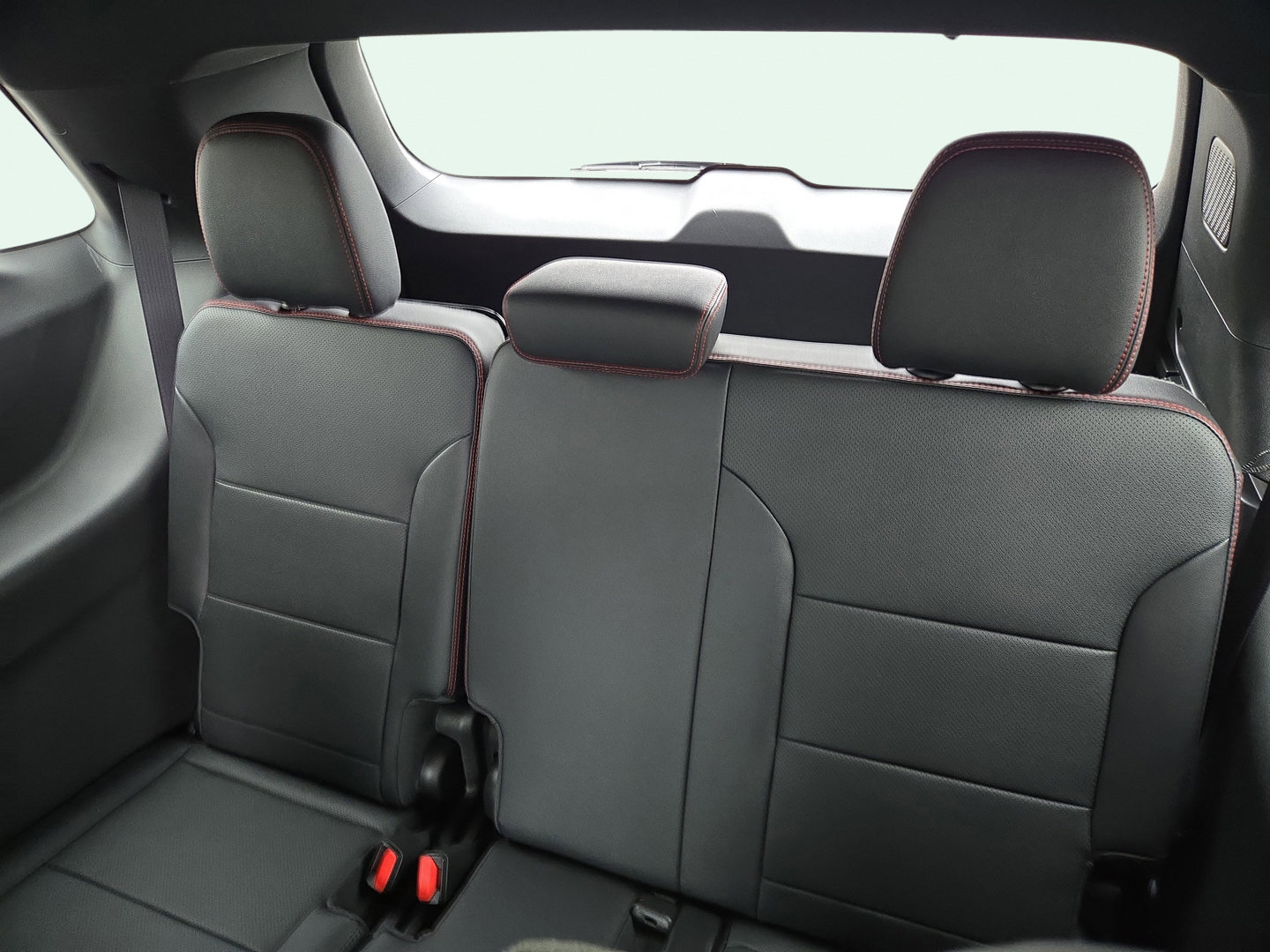New 2026 Chevrolet Traverse RS w/ LPO, Floor Liner Package FWD image 15