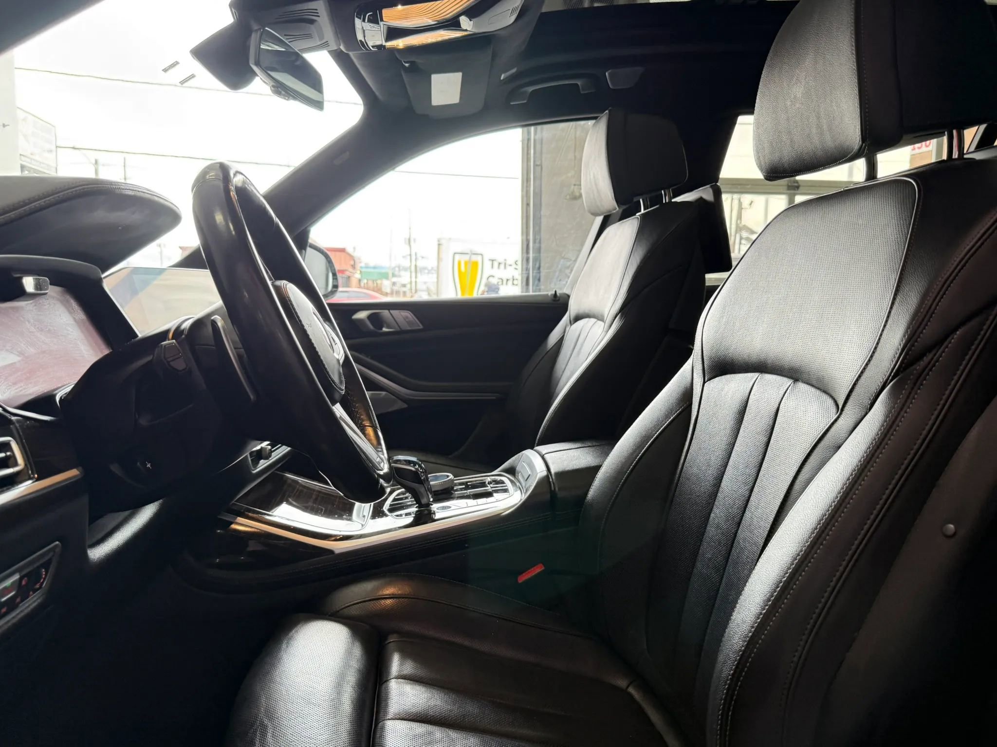 Used 2019 BMW X7 xDrive50i w/ Dynamic Handling Package image 8