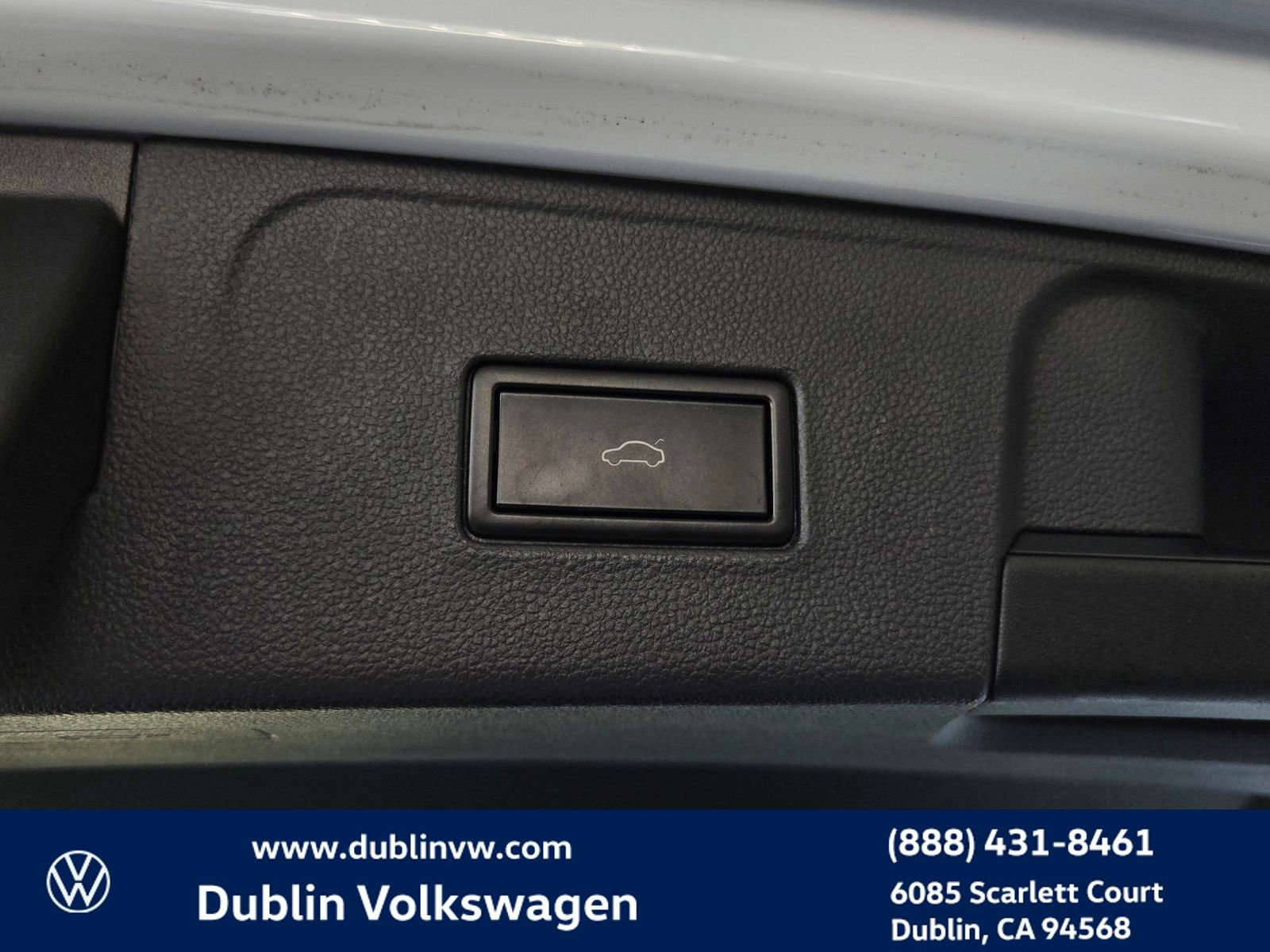 Certified 2020 Volkswagen Atlas SE w/ Panoramic Sunroof Package FWD image 28