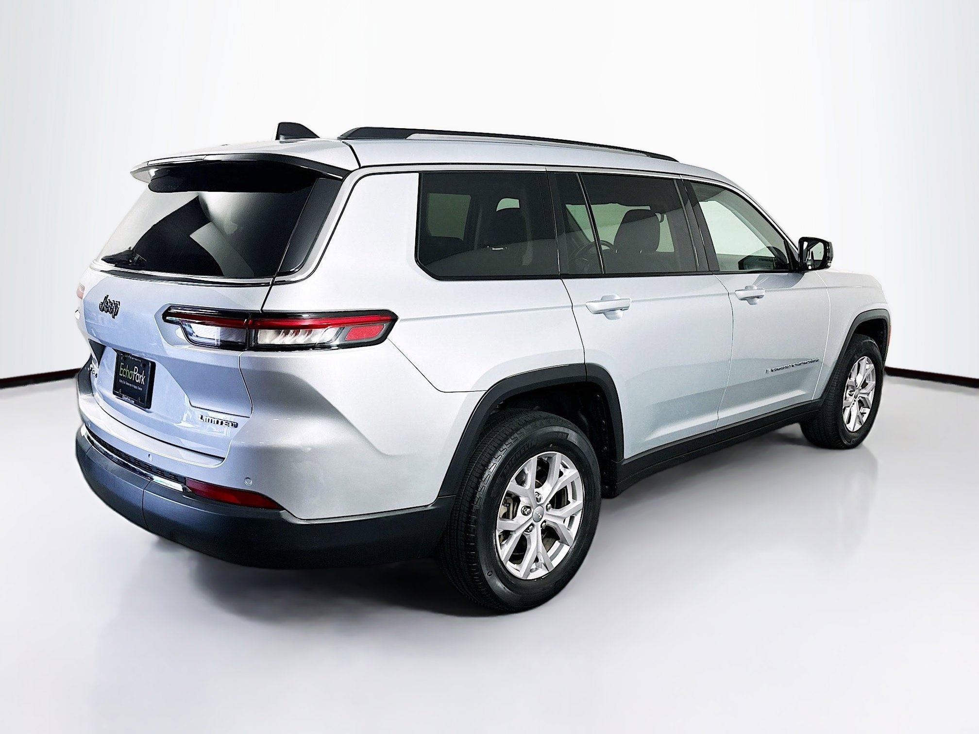 Used 2021 Jeep Grand Cherokee L Limited AWD/4WD image 9