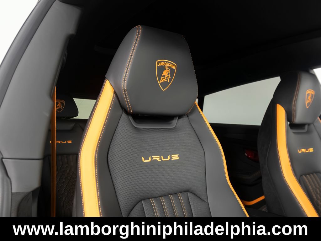 Used 2024 Lamborghini Urus Performante AWD/4WD image 41