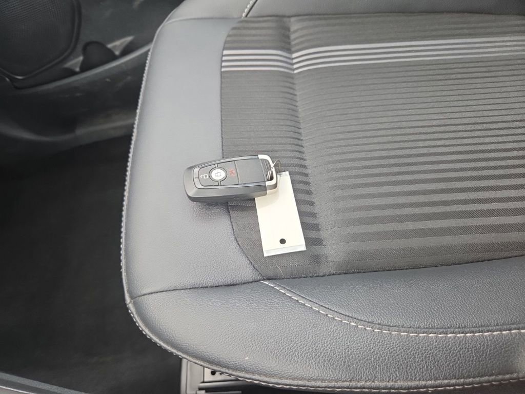 Used 2020 Ford EcoSport SES image 28