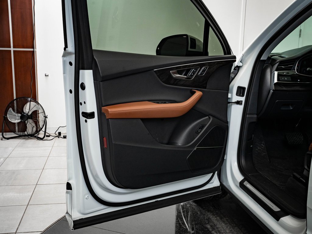 Used 2023 Audi Q7 3.0T Premium Plus w/ Premium Plus Package image 30