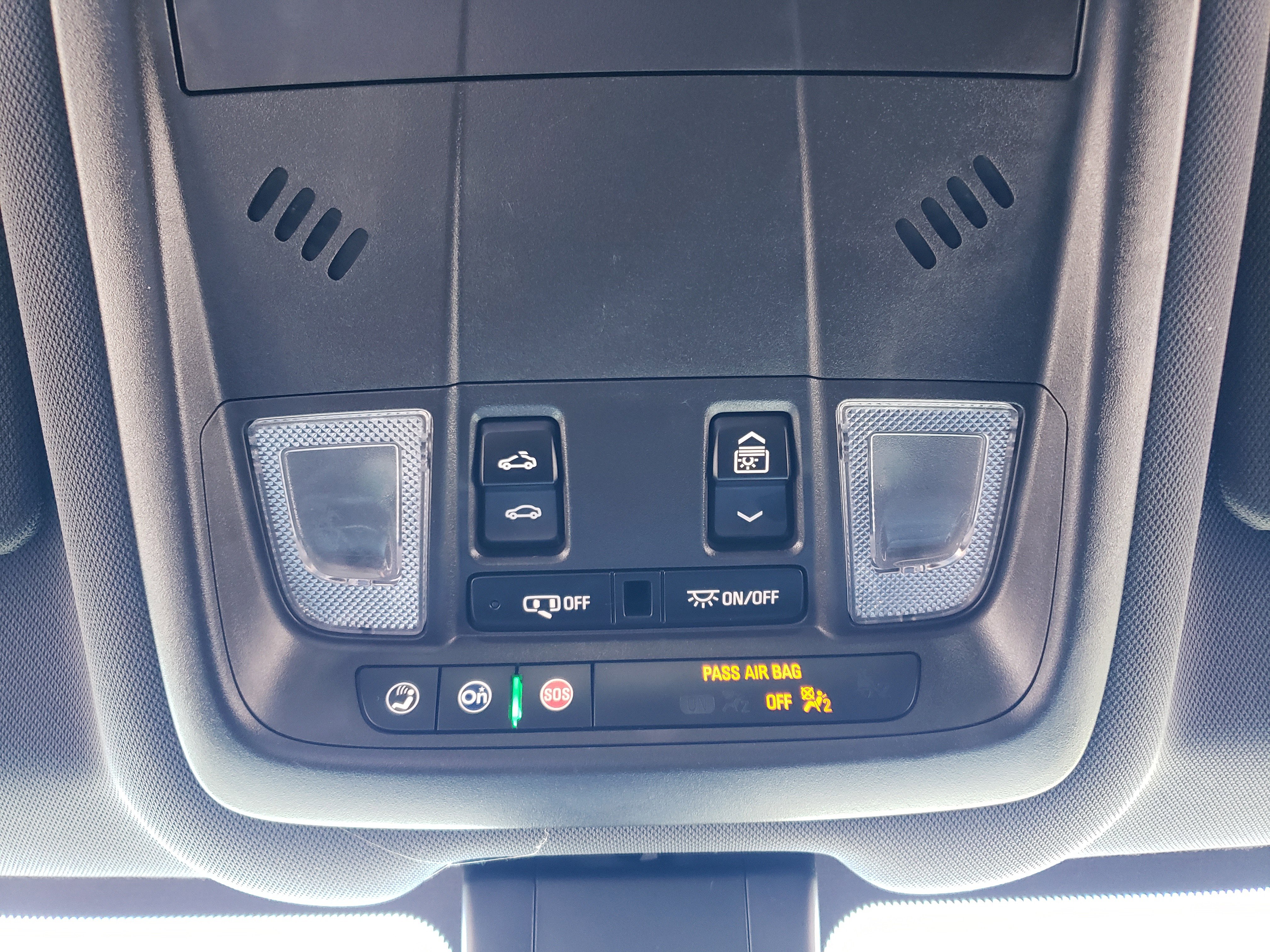 Used 2023 Chevrolet Equinox RS w/ RS Leather Package FWD image 25