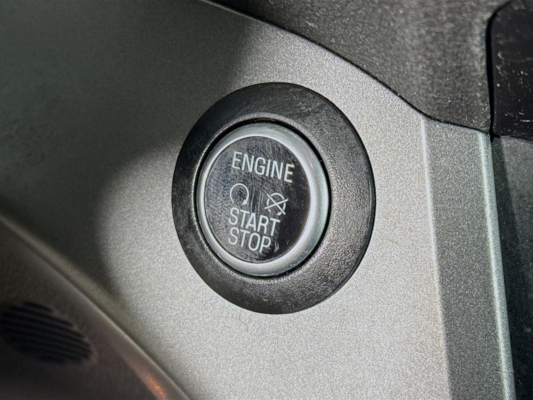 Used 2019 Ford Escape SEL image 21