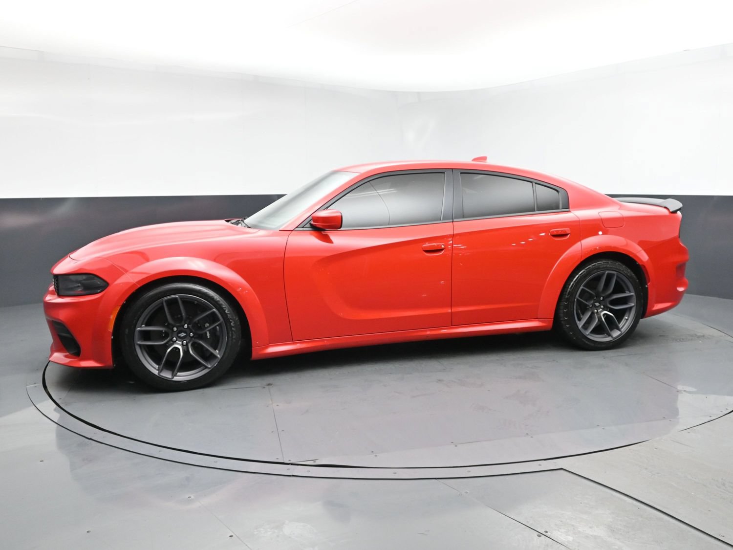 Used 2020 Dodge Charger Scat Pack RWD image 4