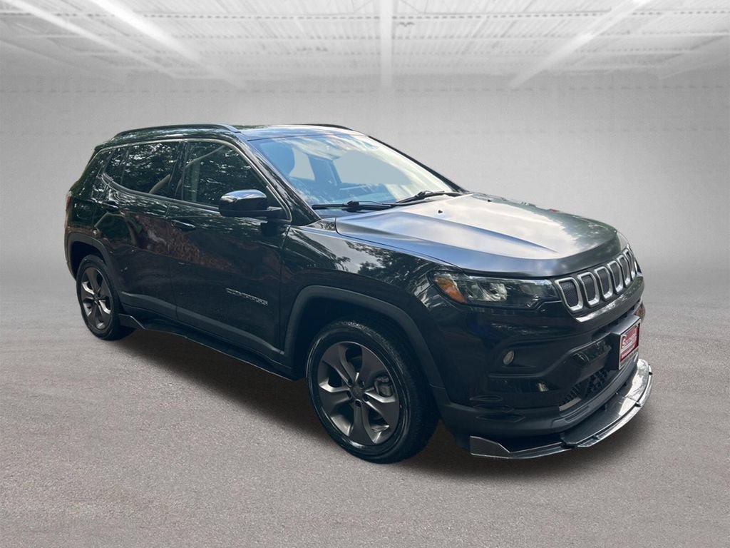 Used 2022 Jeep Compass Latitude w/ Sun and Sound Group AWD/4WD image 8