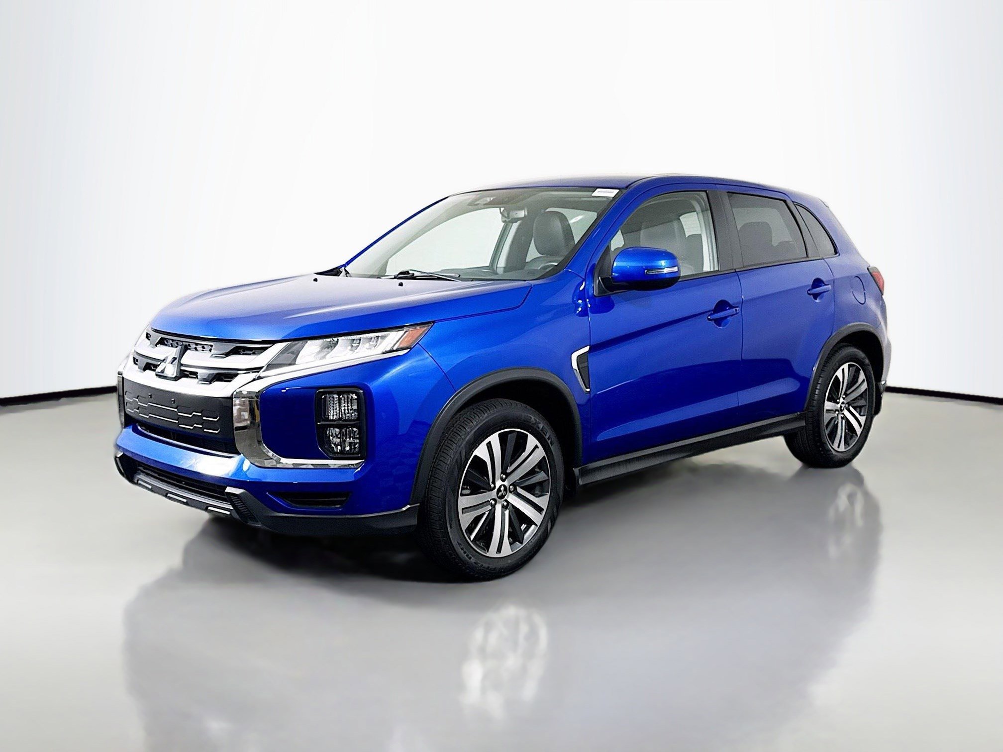 Used 2022 Mitsubishi Outlander Sport SE image 4