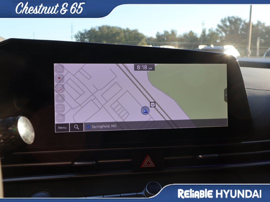 Certified 2025 Hyundai Elantra SEL FWD image 32