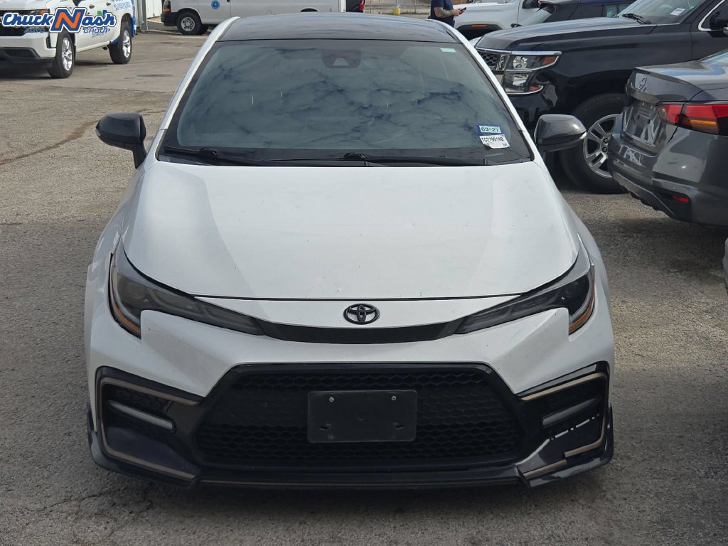 Used 2021 Toyota Corolla SE FWD image 2