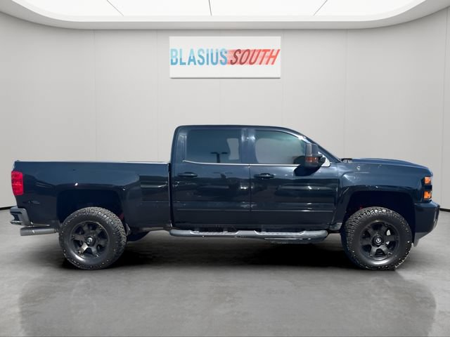Used 2017 Chevrolet Silverado 2500 LTZ w/ Midnight Edition AWD/4WD image 3