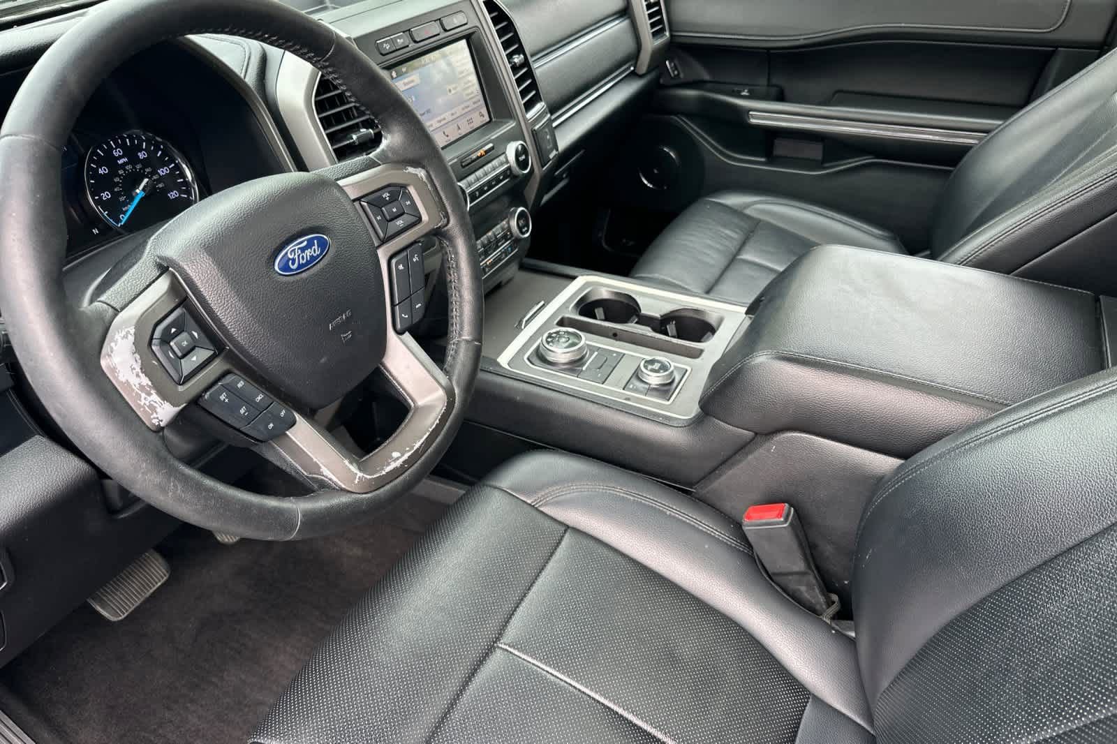 Used 2019 Ford Expedition XLT w/ Equipment Group 202A image 11