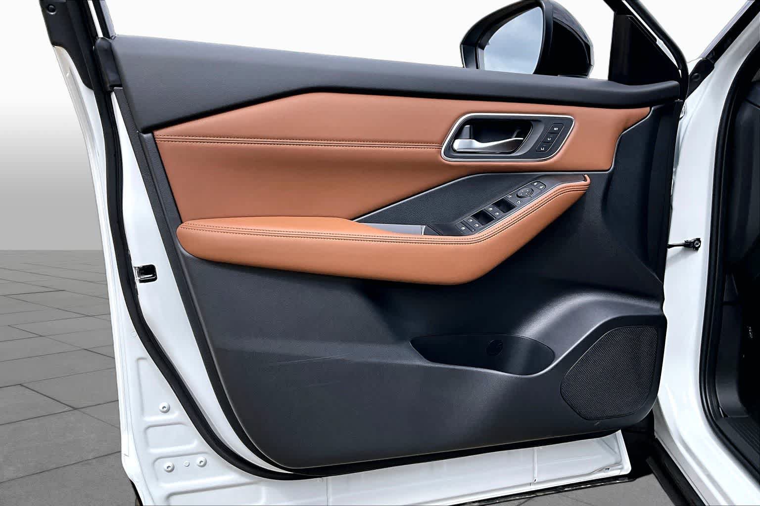 New 2026 Nissan Rogue Platinum AWD/4WD image 15