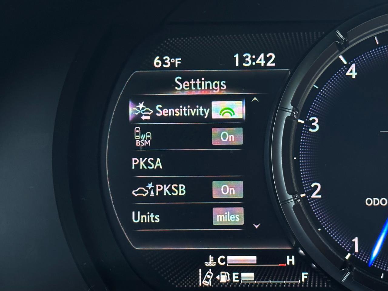 Used 2021 Lexus IS 350 F Sport w/ Navigation Package RWD image 28