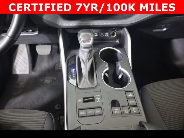 Used 2024 Toyota Highlander LE image 27