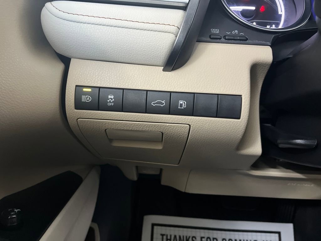 Used 2018 Toyota Camry LE w/ Protection Package (Q2) image 59