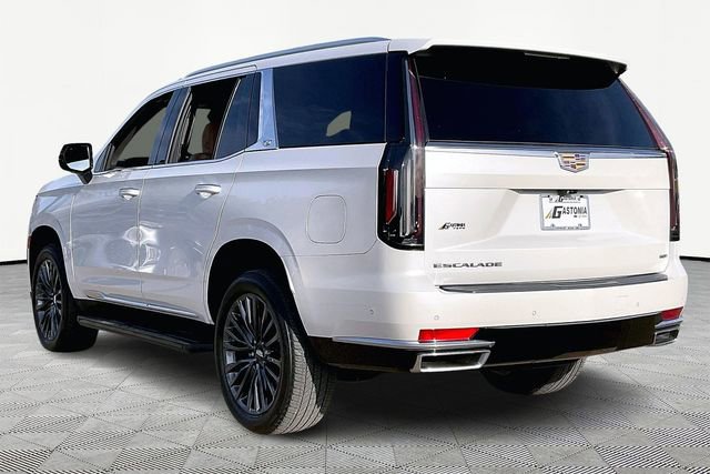 Used 2022 Cadillac Escalade Premium Luxury image 4
