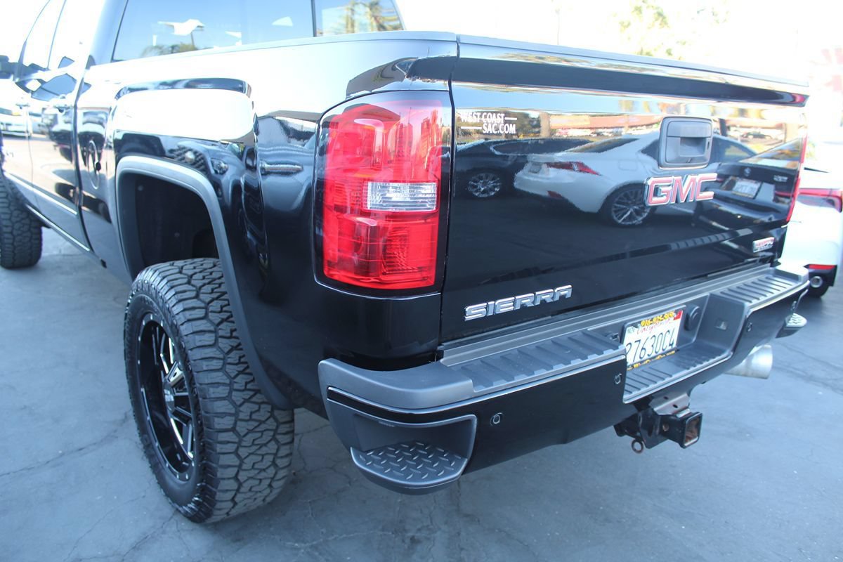 Used 2015 GMC Sierra 2500 SLT w/ Duramax Plus Package AWD/4WD image 18