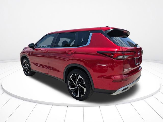Used 2023 Mitsubishi Outlander SE AWD/4WD image 6