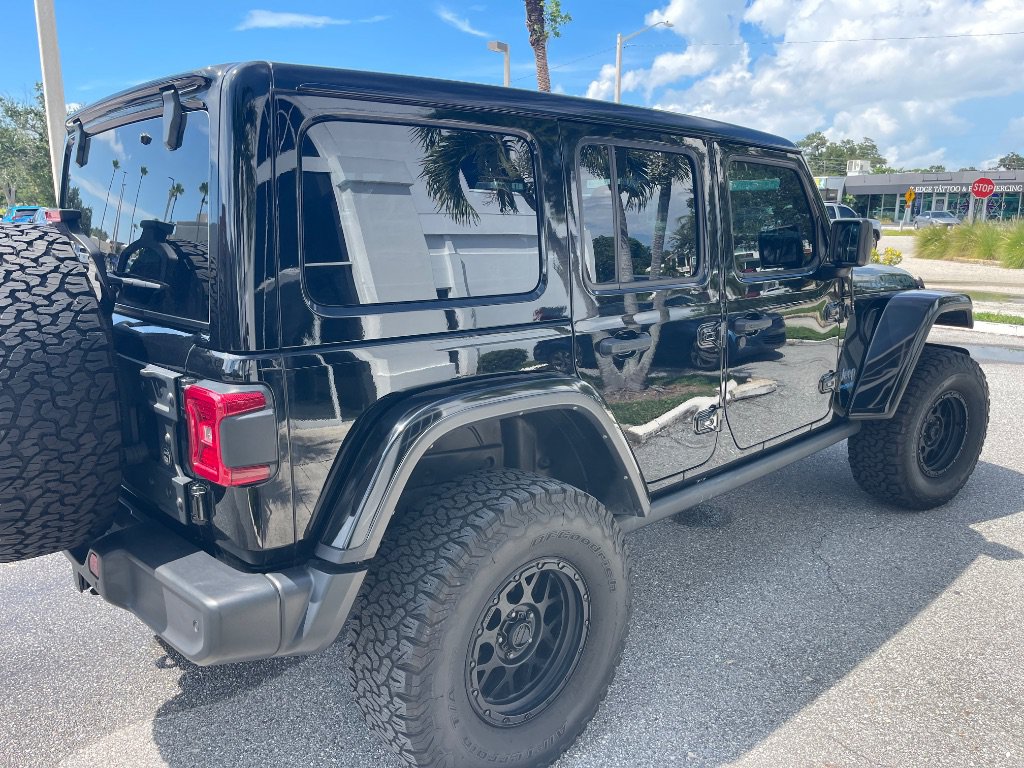 Used 2022 Jeep Wrangler Unlimited Rubicon 4xe w/ Safety Group AWD/4WD image 19