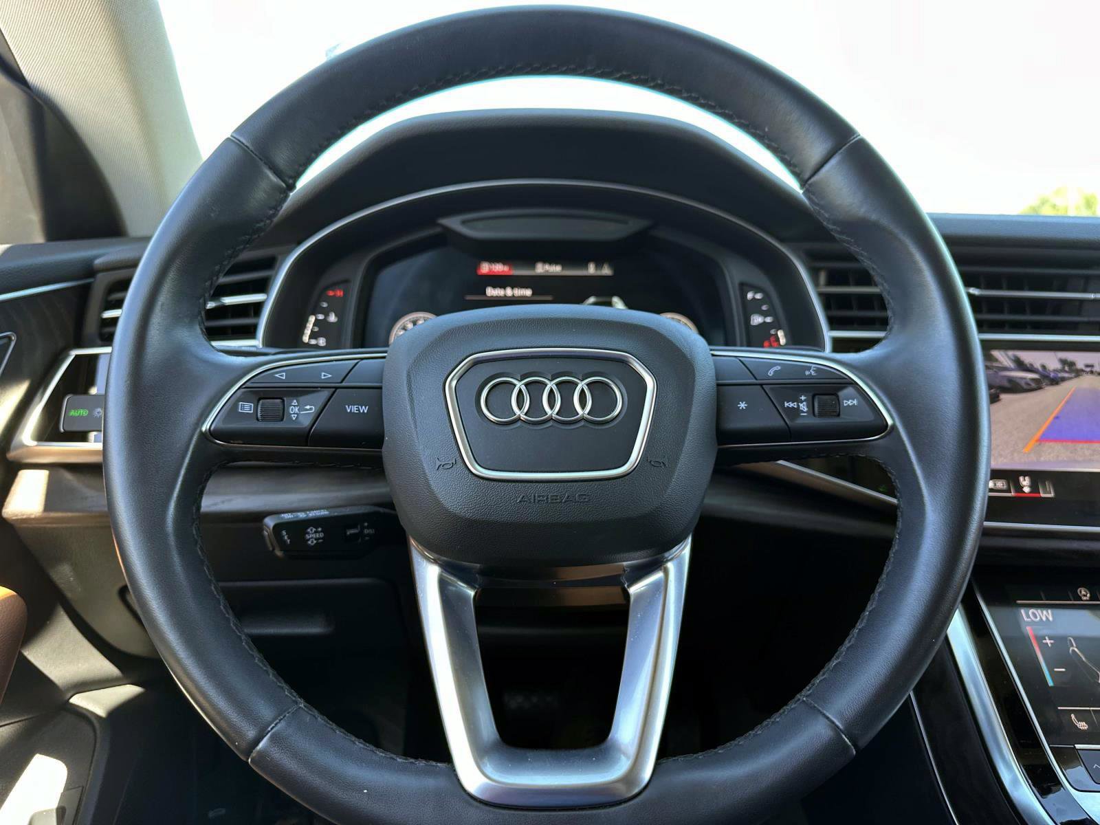 Used 2022 Audi Q8 Premium Plus image 29