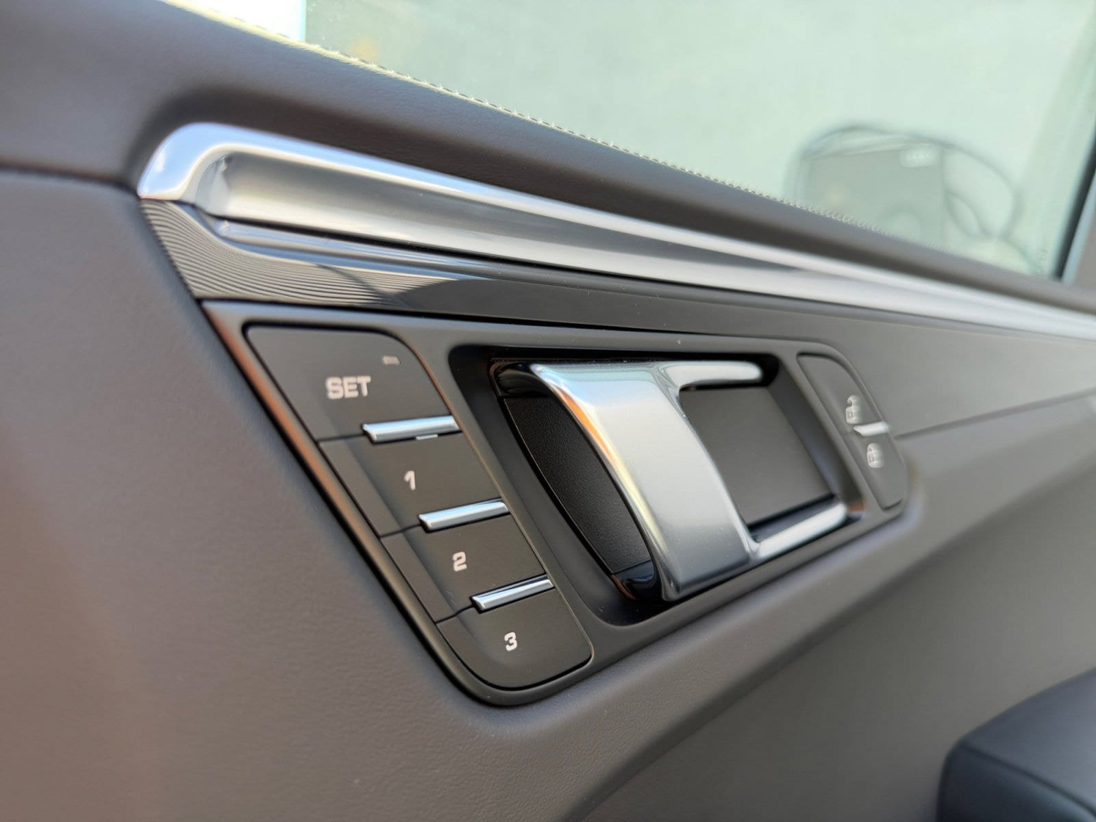 New 2026 Porsche Macan S AWD/4WD image 26