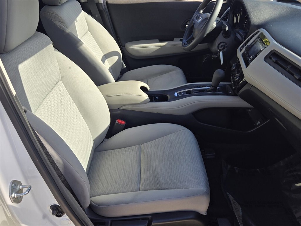 Used 2021 Honda HR-V LX image 17