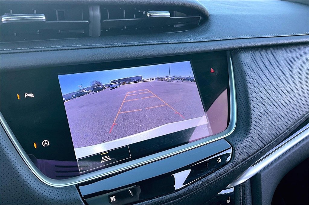 Used 2025 Cadillac XT5 Premium Luxury image 23