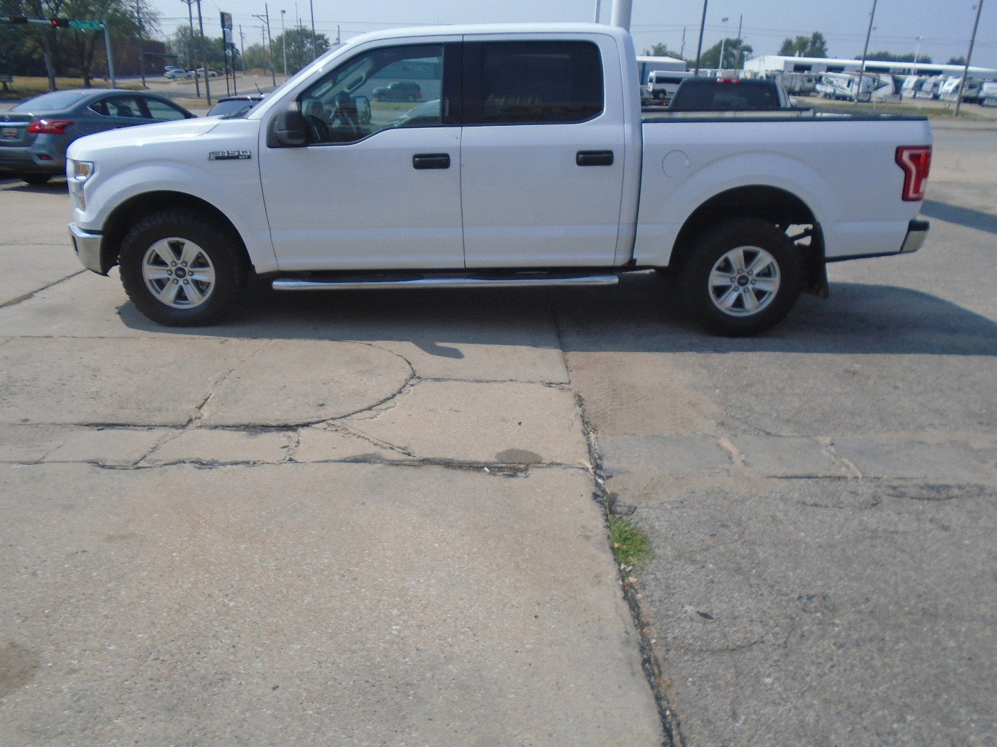 Used 2016 Ford F150 XLT image 5