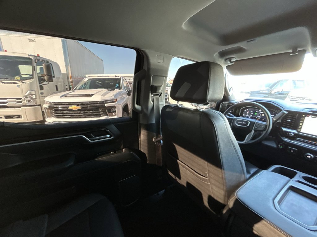 Certified 2025 GMC Sierra 1500 SLT AWD/4WD image 7