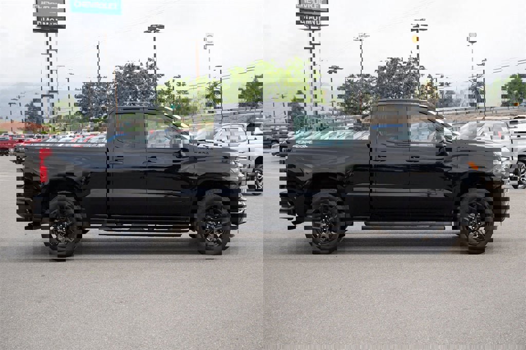 Used 2025 Chevrolet Silverado 1500 Custom w/ Rally Edition image 3