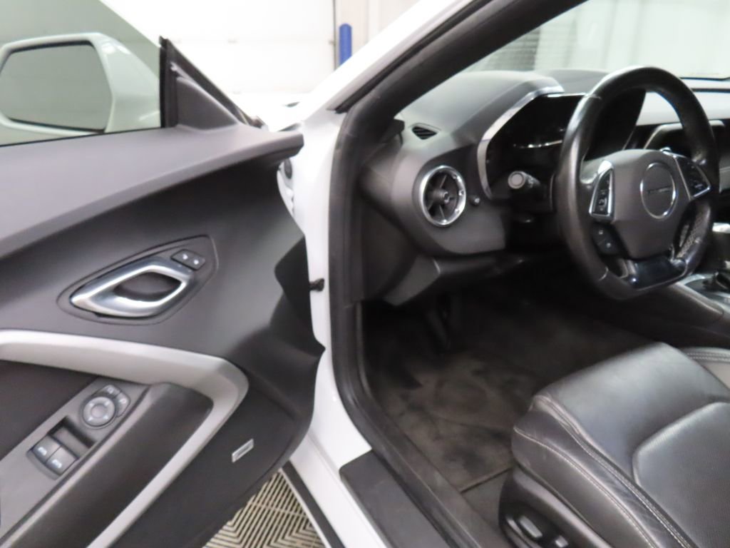 Used 2018 Chevrolet Camaro LT RWD image 42