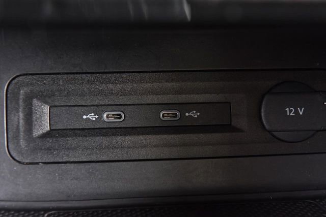 Used 2022 Volkswagen Atlas SE w/ Black Wheel Package image 16