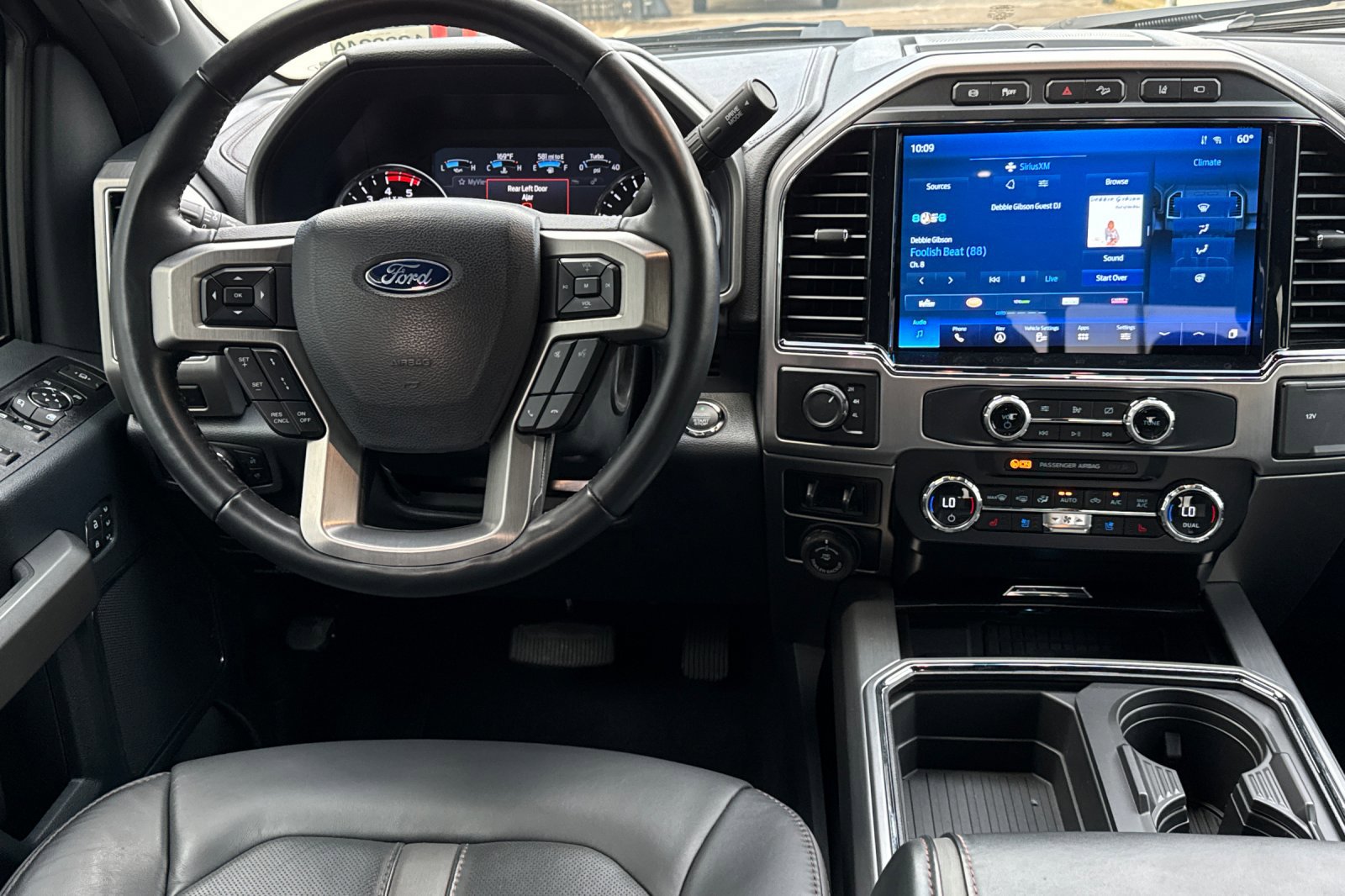 Used 2022 Ford F350 Platinum image 14