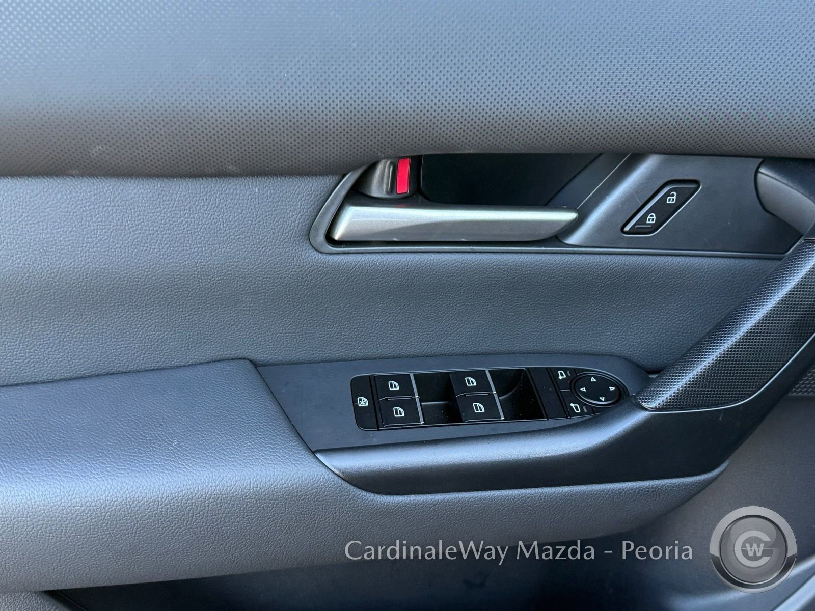 Certified 2025 MAZDA CX-50 2.5 Hybrid w/ Preferred Pkg image 19