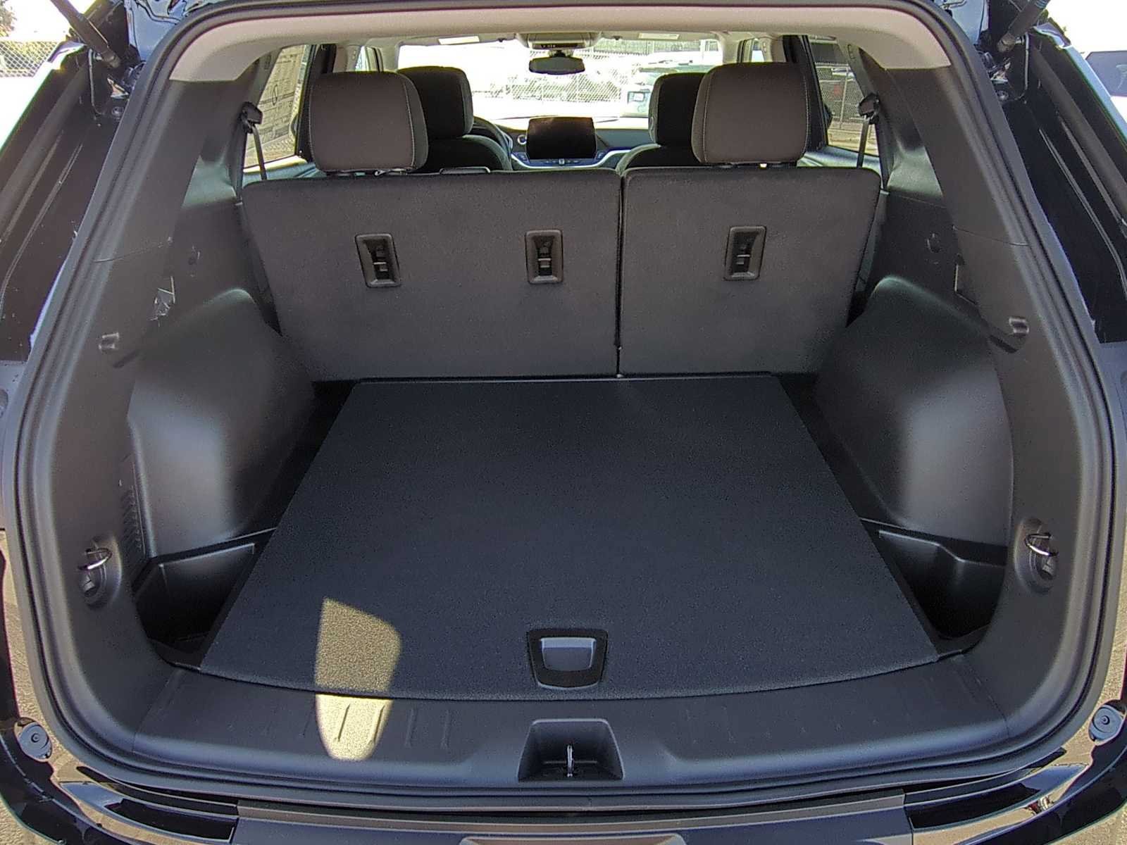 New 2026 Chevrolet Blazer LT FWD image 24
