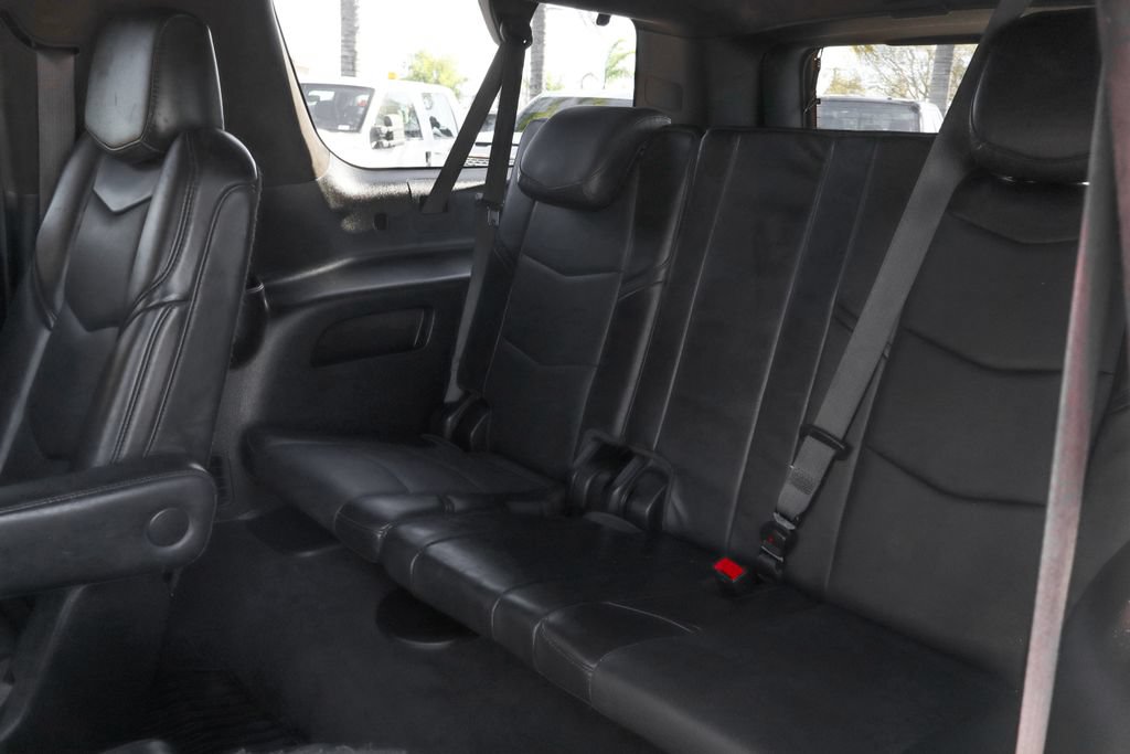 Used 2017 Cadillac Escalade ESV Platinum AWD/4WD image 42