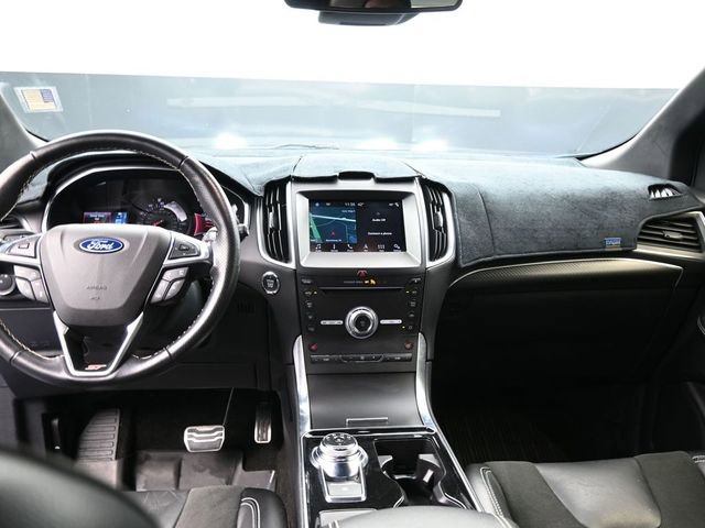 Used 2019 Ford Edge ST w/ Convenience Package image 15