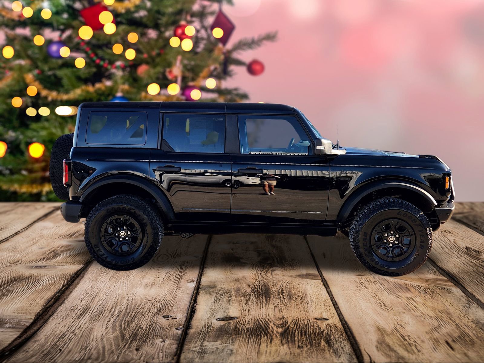 Used 2024 Ford Bronco Wildtrak image 7