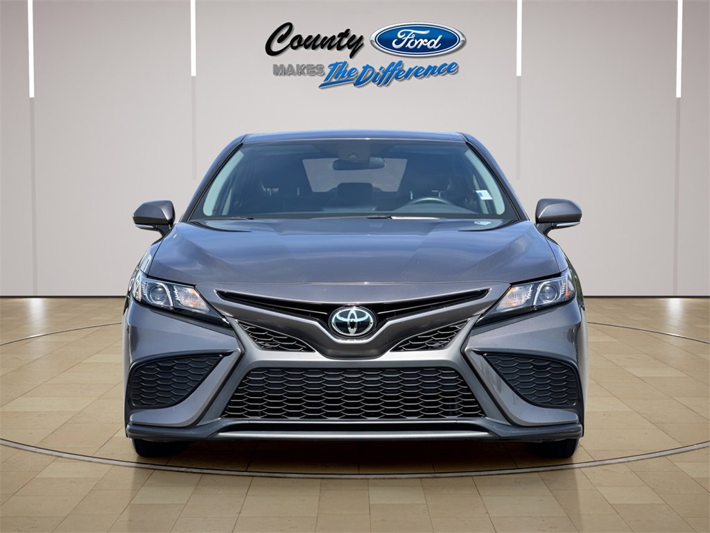 Used 2024 Toyota Camry SE image 12