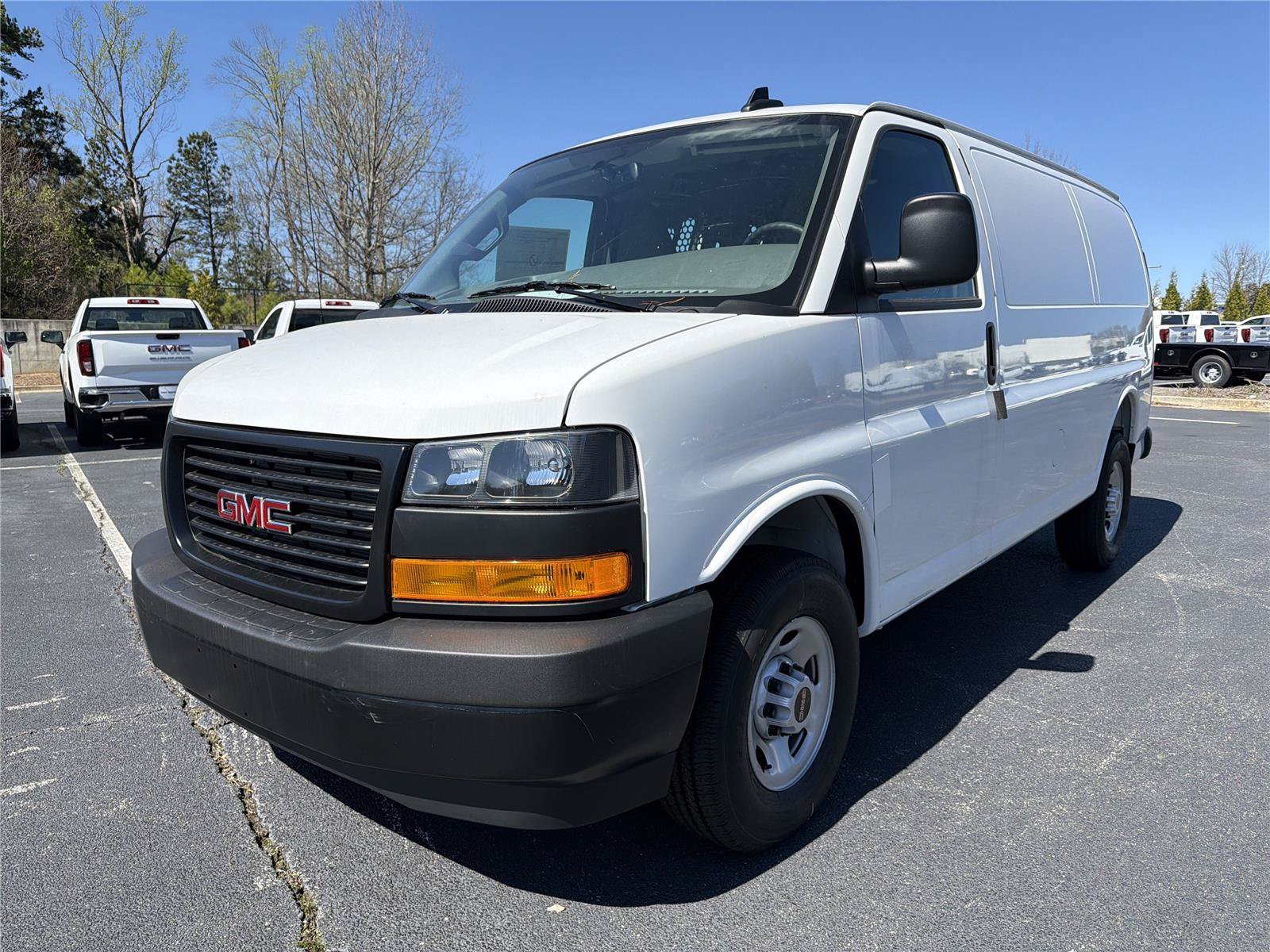 New 2025 GMC Savana 2500 w/ Driver Convenience Package RWD image 3