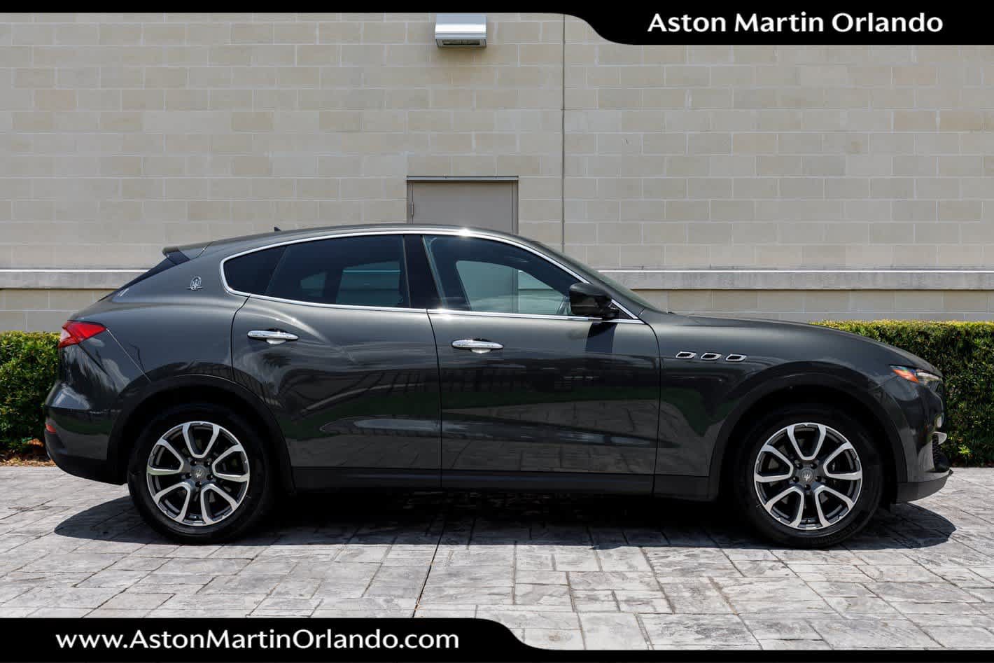 Used 2017 Maserati Levante AWD/4WD image 17