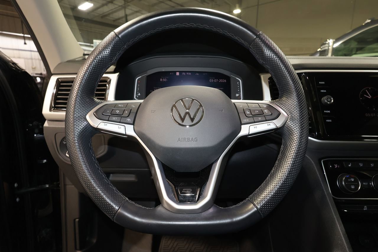 Used 2023 Volkswagen Atlas SEL R-Line AWD/4WD image 10
