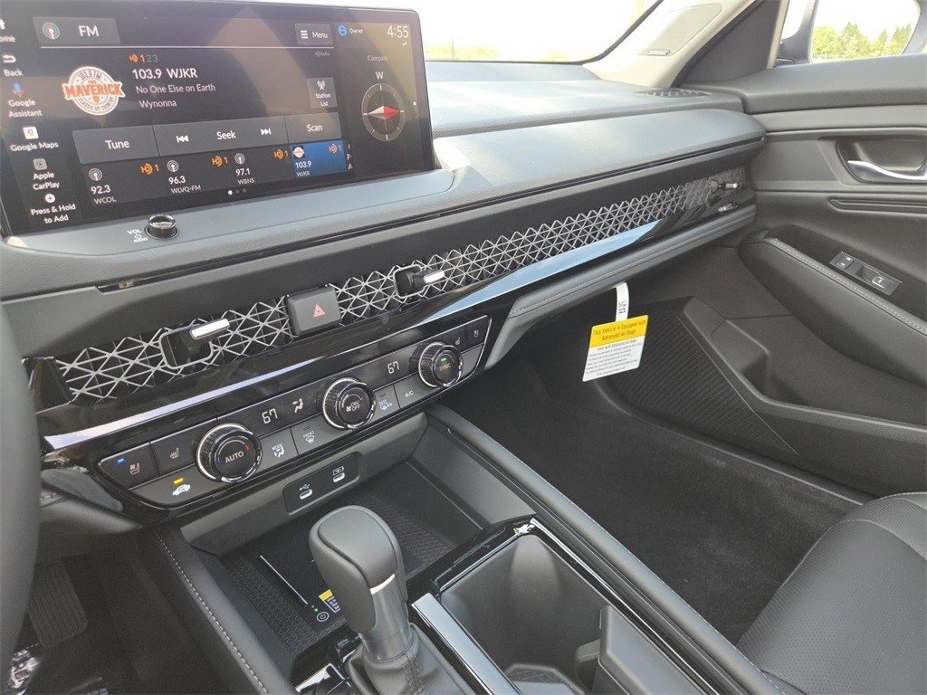 New 2025 Honda Accord Touring image 38