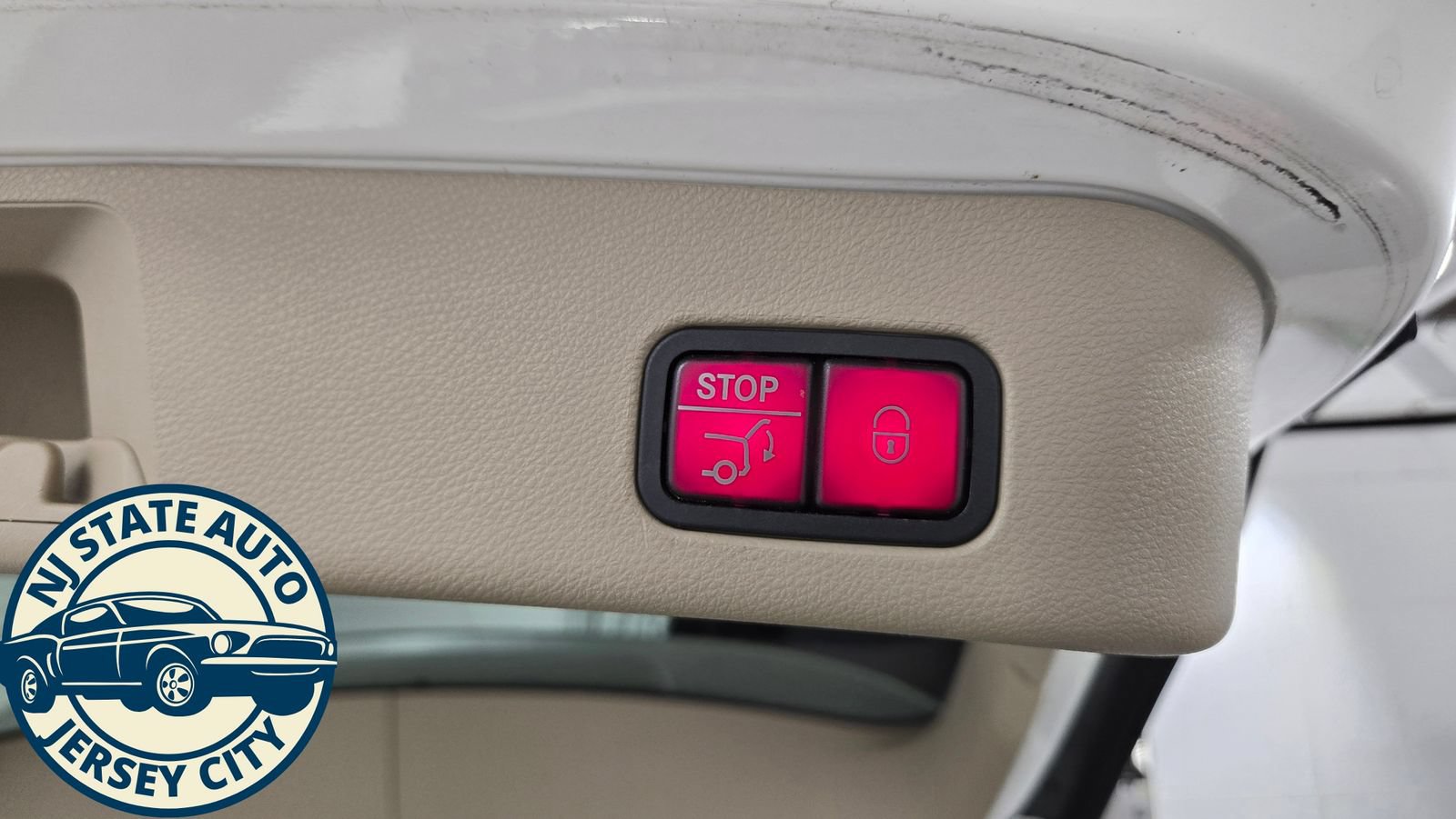 Used 2014 Mercedes-Benz ML 350 4MATIC w/ Premium 1 Package image 34