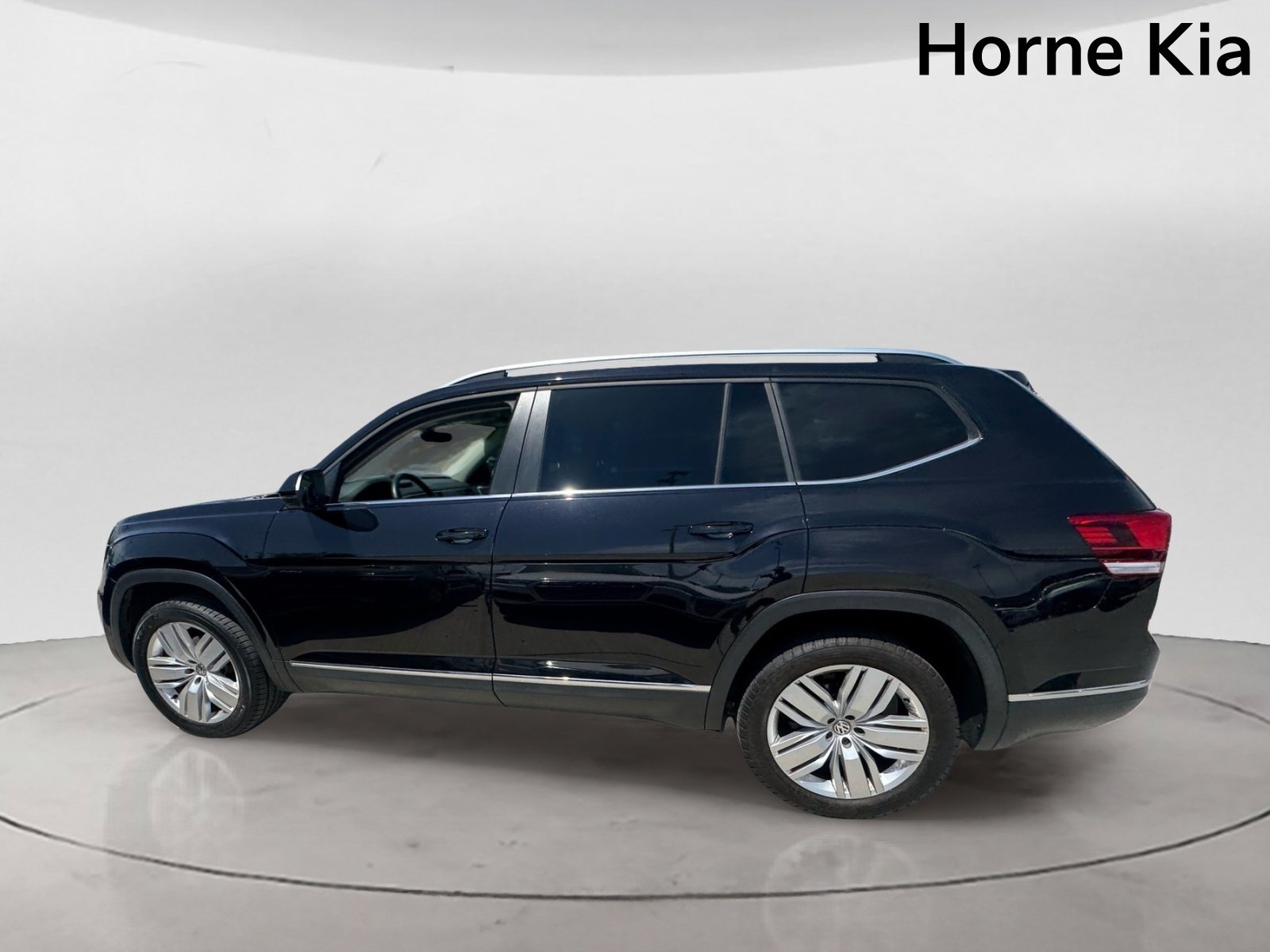 Used 2019 Volkswagen Atlas SEL FWD image 6